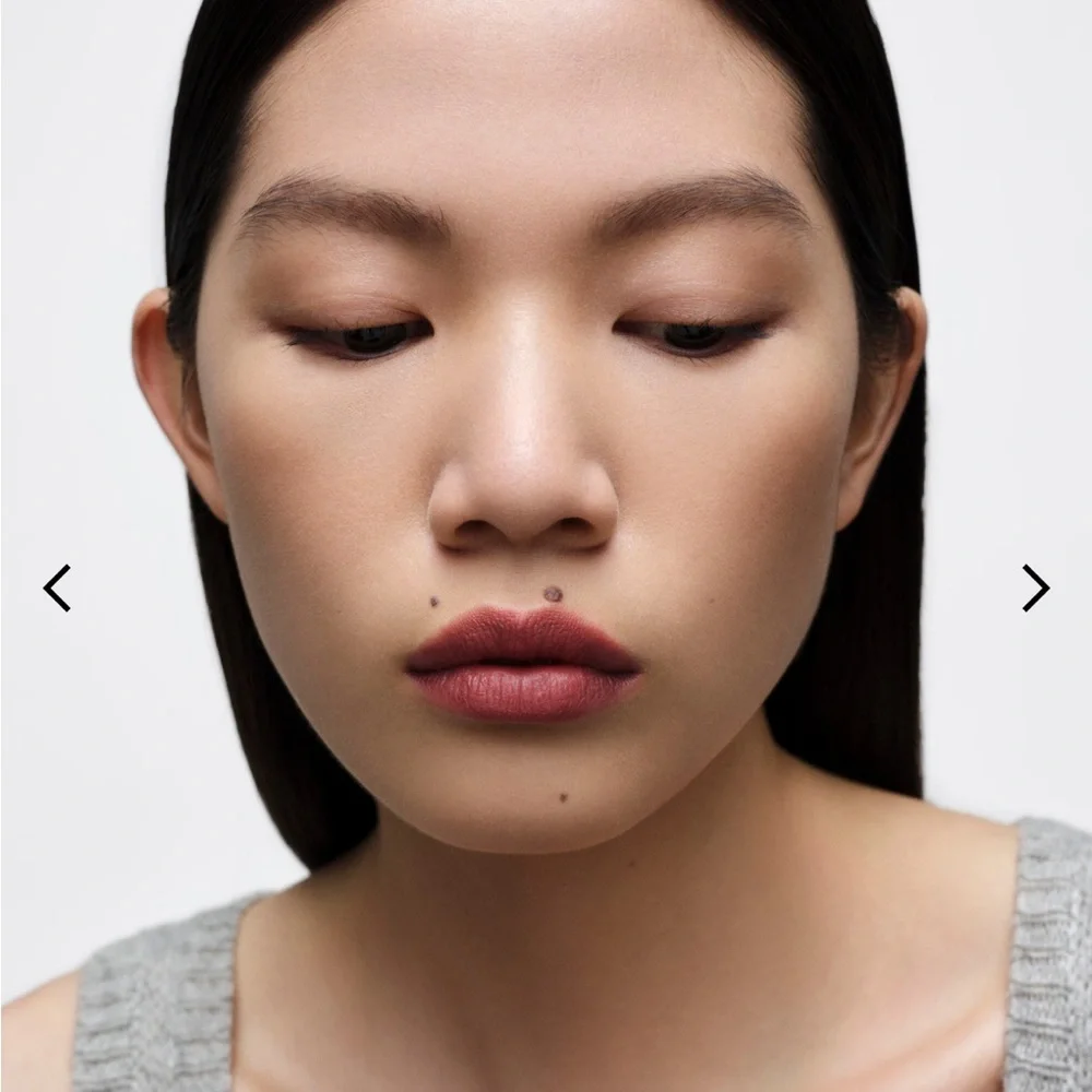 Prada Monochrome Soft Matte lipstick B106 - CARAMEL